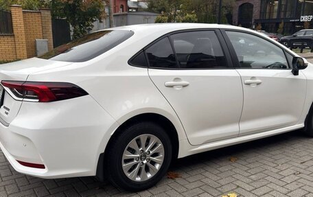 Toyota Corolla, 2020 год, 1 825 000 рублей, 4 фотография