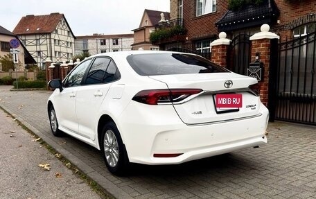 Toyota Corolla, 2020 год, 1 825 000 рублей, 2 фотография