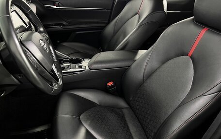 Toyota Camry, 2020 год, 3 000 000 рублей, 9 фотография
