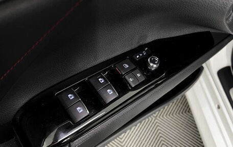 Toyota Camry, 2020 год, 3 000 000 рублей, 17 фотография
