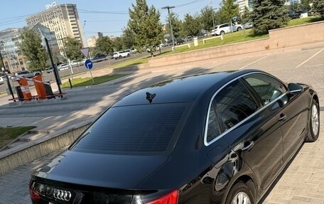 Audi A4, 2016 год, 2 050 000 рублей, 4 фотография