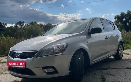 KIA cee'd I рестайлинг, 2011 год, 750 000 рублей, 2 фотография
