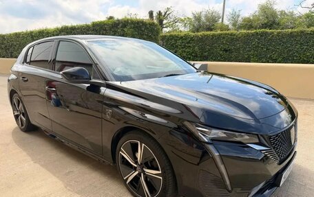 Peugeot 308, 2023 год, 2 280 000 рублей, 3 фотография