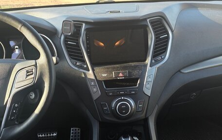 Hyundai Santa Fe III рестайлинг, 2016 год, 2 400 000 рублей, 11 фотография