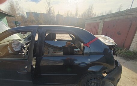 Renault Logan I, 2013 год, 100 000 рублей, 4 фотография
