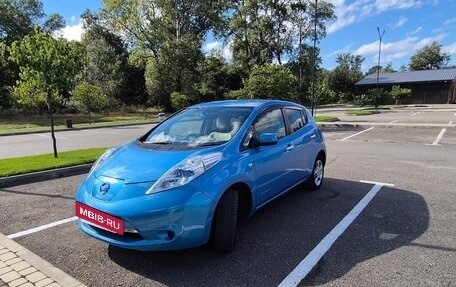 Nissan Leaf I, 2011 год, 750 000 рублей, 4 фотография