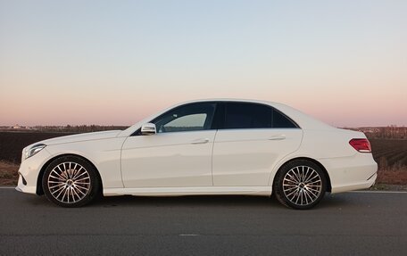 Mercedes-Benz E-Класс, 2014 год, 2 200 000 рублей, 3 фотография