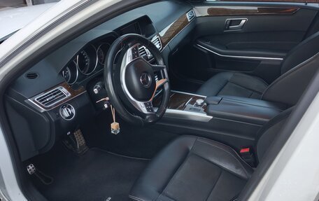 Mercedes-Benz E-Класс, 2014 год, 2 200 000 рублей, 27 фотография