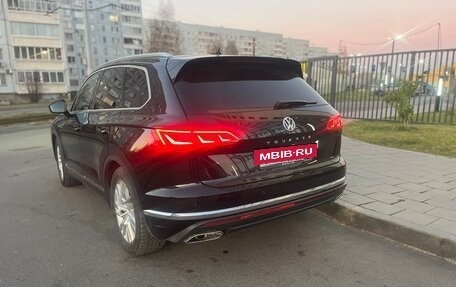 Volkswagen Touareg III, 2021 год, 5 800 000 рублей, 5 фотография