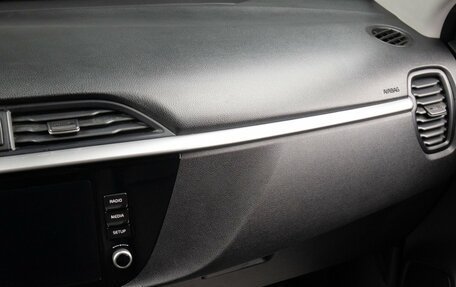 KIA Rio IV, 2021 год, 1 799 000 рублей, 13 фотография