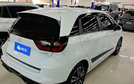 Honda Fit, 2026 год, 1 438 010 рублей, 3 фотография