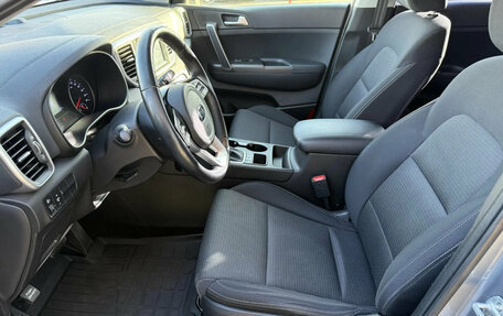 KIA Sportage IV рестайлинг, 2019 год, 2 205 000 рублей, 8 фотография