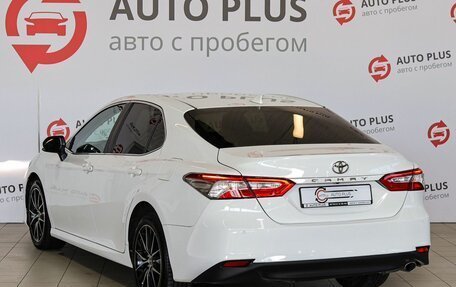 Toyota Camry, 2020 год, 2 115 000 рублей, 2 фотография