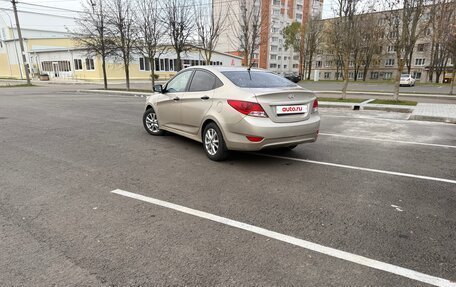 Hyundai Solaris II рестайлинг, 2011 год, 575 000 рублей, 3 фотография