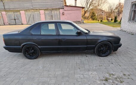 BMW 5 серия, 1988 год, 400 000 рублей, 2 фотография