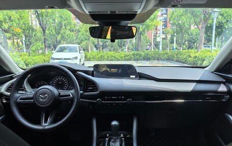 Mazda 3, 2023 год, 1 350 000 рублей, 7 фотография