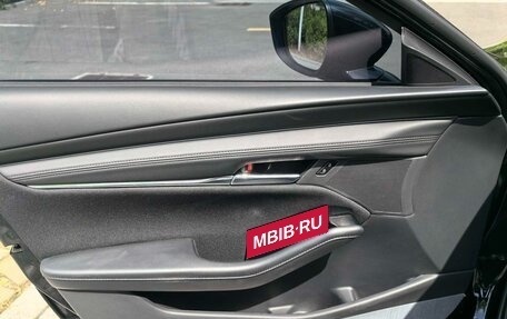 Mazda 3, 2023 год, 1 350 000 рублей, 8 фотография