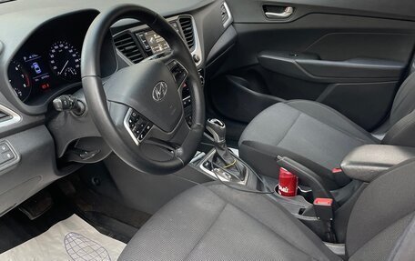 Hyundai Solaris II рестайлинг, 2017 год, 850 000 рублей, 5 фотография