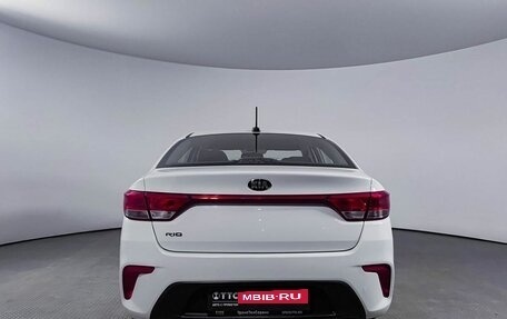 KIA Rio IV, 2018 год, 1 015 000 рублей, 7 фотография