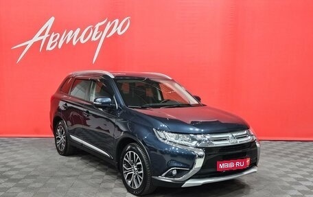 Mitsubishi Outlander III рестайлинг 3, 2018 год, 2 400 000 рублей, 7 фотография