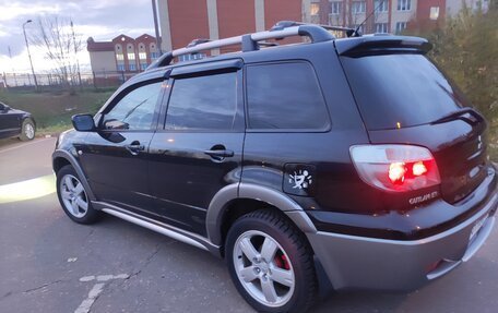 Mitsubishi Outlander III рестайлинг 3, 2005 год, 640 000 рублей, 6 фотография
