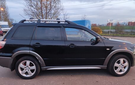 Mitsubishi Outlander III рестайлинг 3, 2005 год, 640 000 рублей, 9 фотография
