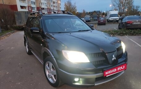 Mitsubishi Outlander III рестайлинг 3, 2005 год, 640 000 рублей, 2 фотография