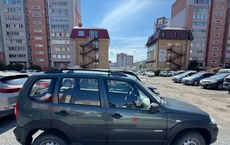 Chevrolet Niva I рестайлинг, 2015 год, 600 000 рублей, 1 фотография