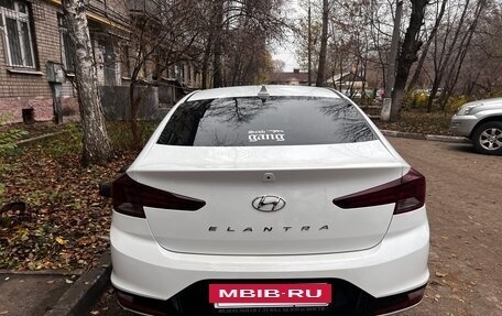 Hyundai Elantra VI, 2018 год, 1 240 000 рублей, 6 фотография