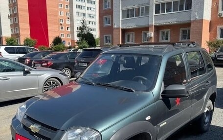 Chevrolet Niva I рестайлинг, 2015 год, 600 000 рублей, 2 фотография