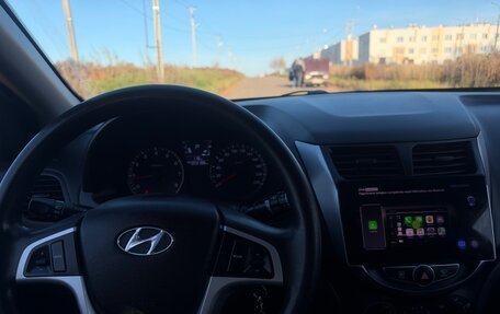 Hyundai Solaris II рестайлинг, 2014 год, 689 000 рублей, 9 фотография