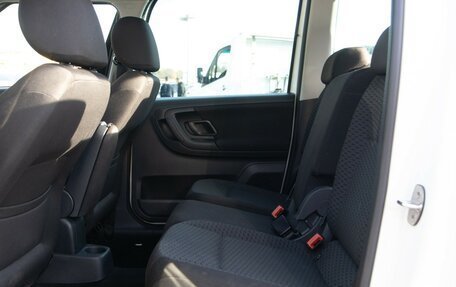 Skoda Roomster, 2014 год, 898 000 рублей, 8 фотография
