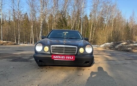 Mercedes-Benz E-Класс, 1998 год, 348 000 рублей, 10 фотография