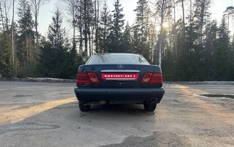 Mercedes-Benz E-Класс, 1998 год, 348 000 рублей, 8 фотография