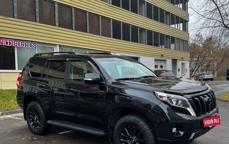 Toyota Land Cruiser Prado 150 рестайлинг, 2016 год, 4 000 000 рублей, 2 фотография