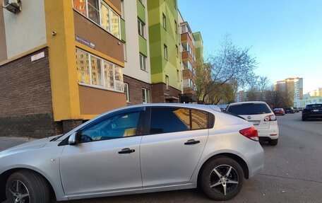 Chevrolet Cruze II, 2012 год, 560 000 рублей, 2 фотография