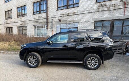 Toyota Land Cruiser Prado 150 рестайлинг, 2016 год, 4 500 000 рублей, 3 фотография
