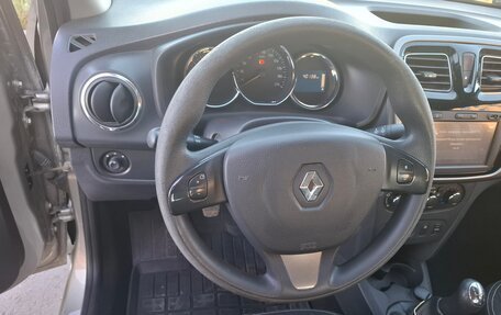 Renault Logan II, 2016 год, 1 100 000 рублей, 14 фотография
