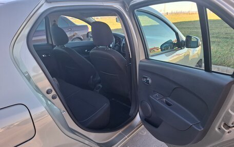 Renault Logan II, 2016 год, 1 100 000 рублей, 11 фотография