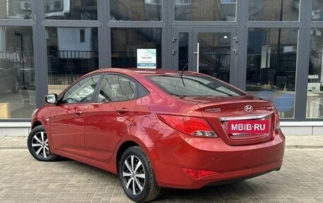 Hyundai Solaris II рестайлинг, 2015 год, 945 000 рублей, 4 фотография