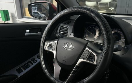 Hyundai Solaris II рестайлинг, 2015 год, 945 000 рублей, 25 фотография