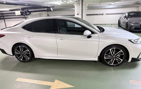 Toyota Camry, 2024 год, 3 650 000 рублей, 3 фотография