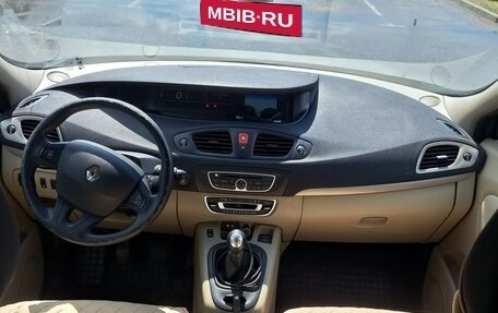 Renault Scenic III рестайлинг, 2010 год, 680 000 рублей, 5 фотография