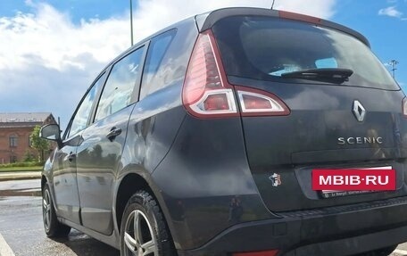 Renault Scenic III рестайлинг, 2010 год, 680 000 рублей, 4 фотография