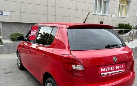 Skoda Fabia II, 2011 год, 650 000 рублей, 3 фотография