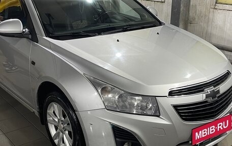 Chevrolet Cruze II, 2013 год, 950 000 рублей, 7 фотография