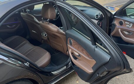 Mercedes-Benz E-Класс, 2016 год, 2 700 000 рублей, 11 фотография