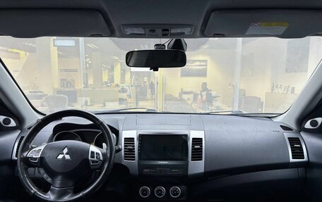 Mitsubishi Outlander III рестайлинг 3, 2008 год, 849 000 рублей, 17 фотография