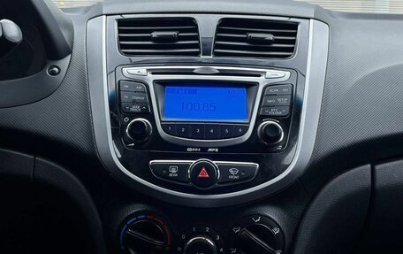 Hyundai Solaris II рестайлинг, 2011 год, 549 000 рублей, 18 фотография