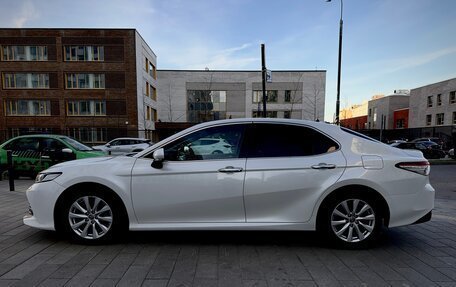 Toyota Camry, 2019 год, 1 990 000 рублей, 7 фотография